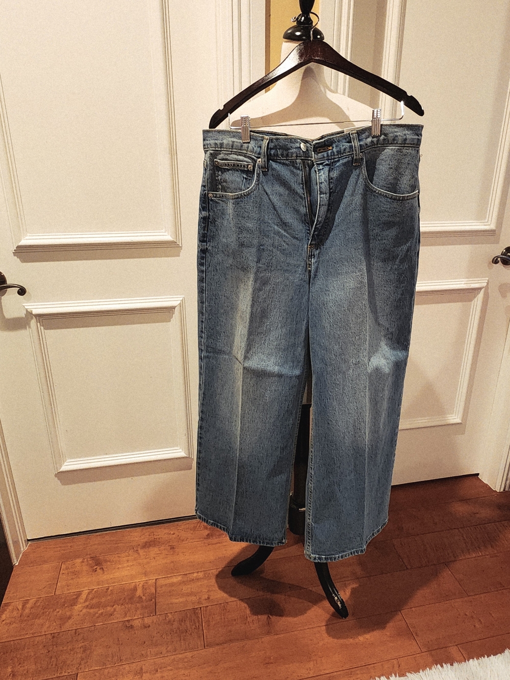 High-Rise Wide Leg Women's Jeans in Faded Blue